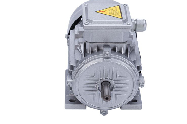 電機斷軸因什么而造成？